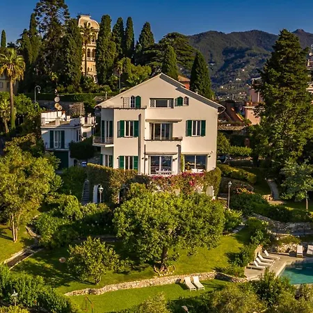 Cristina Luxury In Villa *