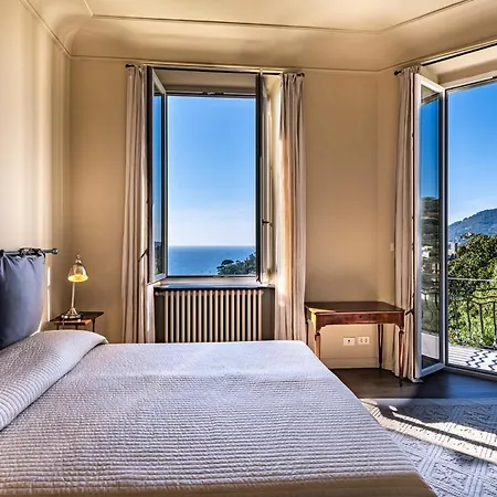 Cristina Luxury In راباللو